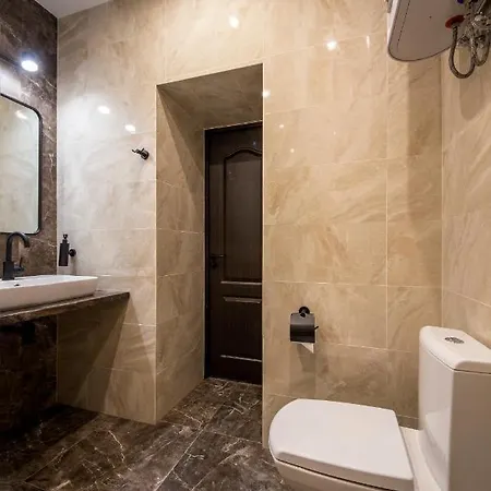 Apartments On Ploshcha Ukrainskykh Heroiv Kyiv Exterior photo